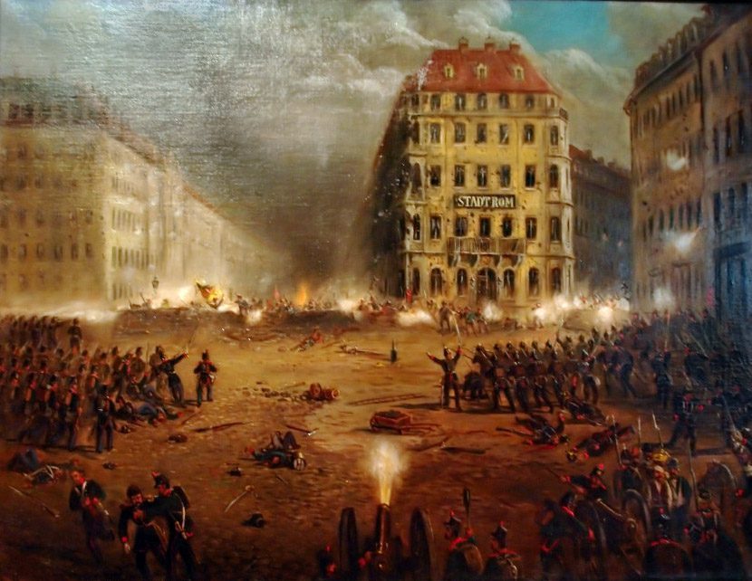 Ölgemälde von Menschenmenge die miteinander kämpft. Im Hintergrund sind Brände und Rauch. Es ist in einer Stadt und es ragen hohe Gebäude empor.